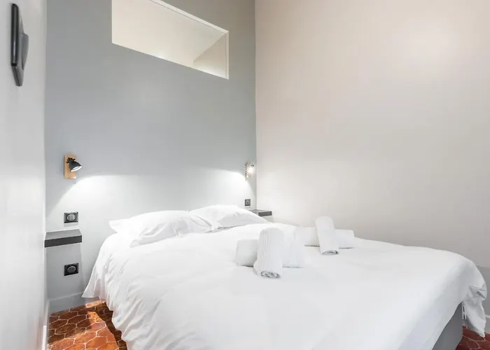Apartamento Charming 2 Bdr Old Town *