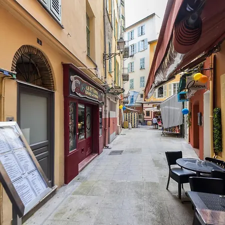 Charming 2 Bdr Old Town Ницца