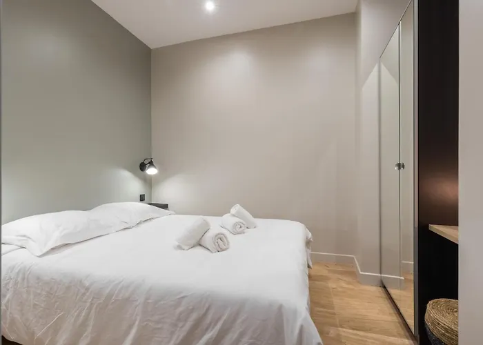 Апартаменты Charming 2 Bdr Old Town Ницца